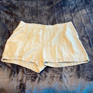 Old Navy XL khaki short with elastic and drawstring